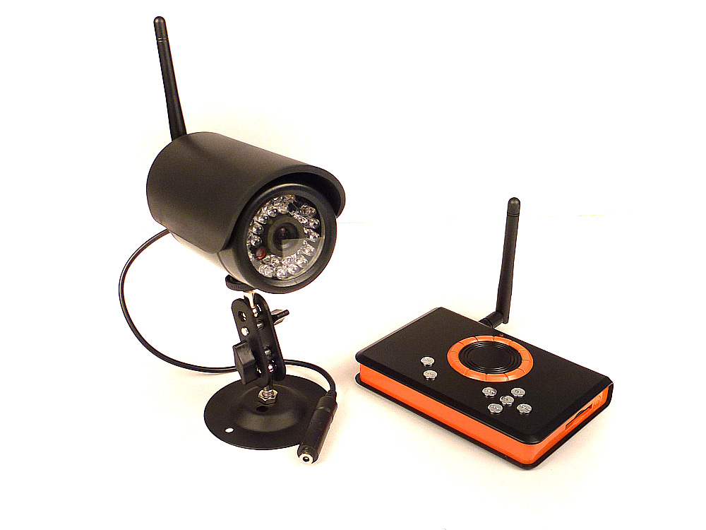 Комплект беспроводного видеонаблюдения «BlackBox-01 DVR»