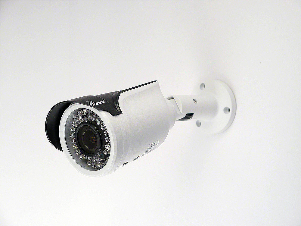 Уличная AHD видеокамера «KDM-5213H» Уличная AHD видеокамера «KDM-5213H»