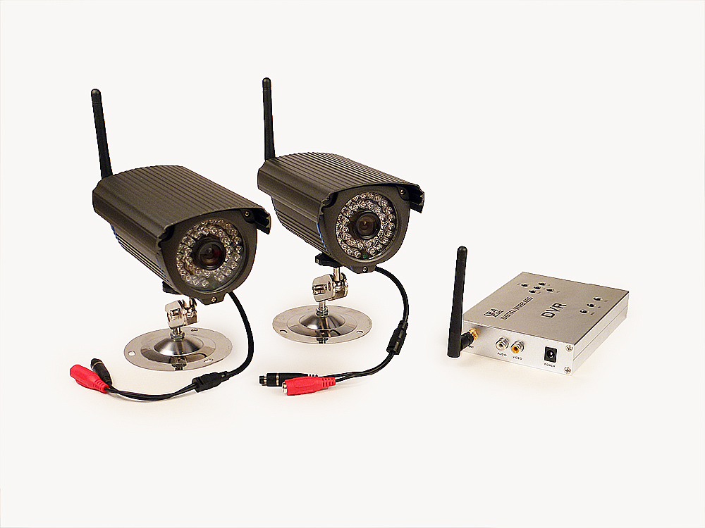 Комплект беспроводного уличного  видеонаблюдения «Twin Street DVR»